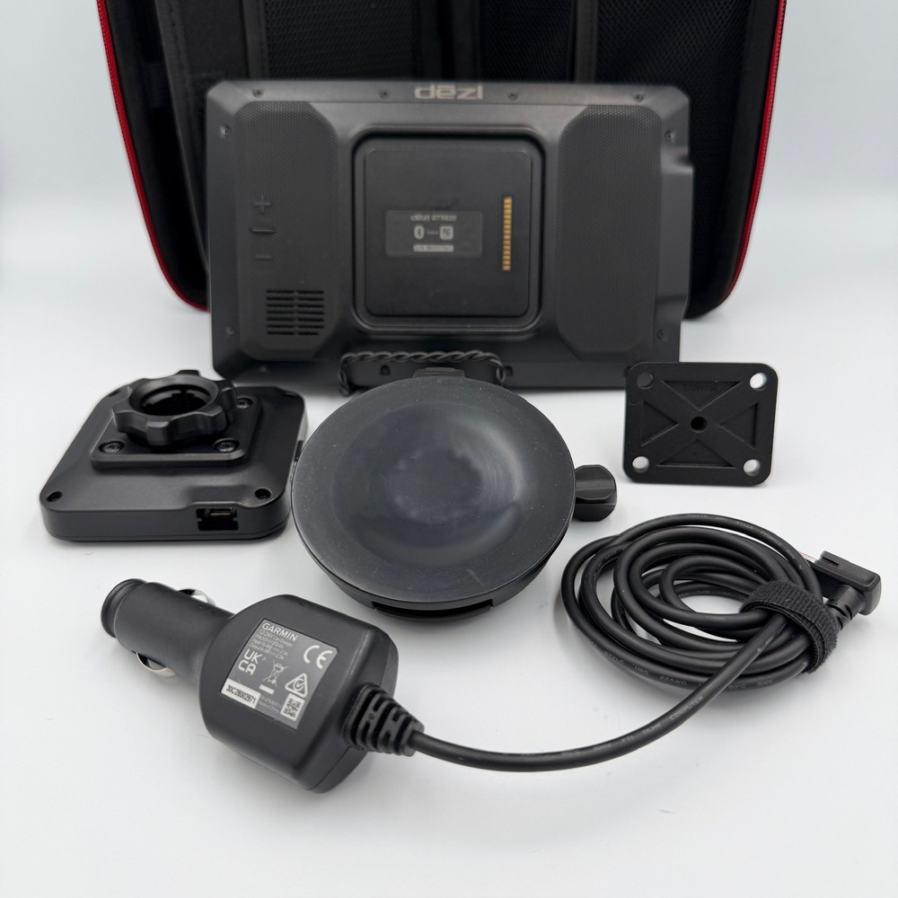 Garmin dezl OTR820 8 inch Truck Navigator GPS with BOVKE Hard Case and Mounts - Picture 3 of 16